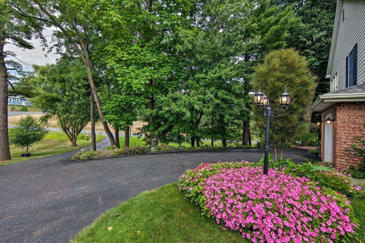 Charming Apartment With Yard And Beautiful Gardens! Manheim Zewnętrze zdjęcie